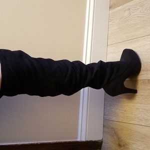 Black suede thigh highboots 6 1/2